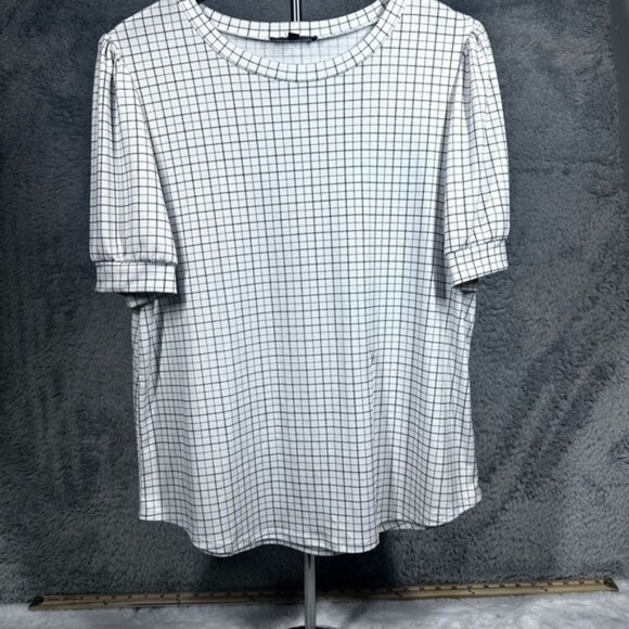 Women's White Grid‎ Pattern Top - Picture 1 of 6